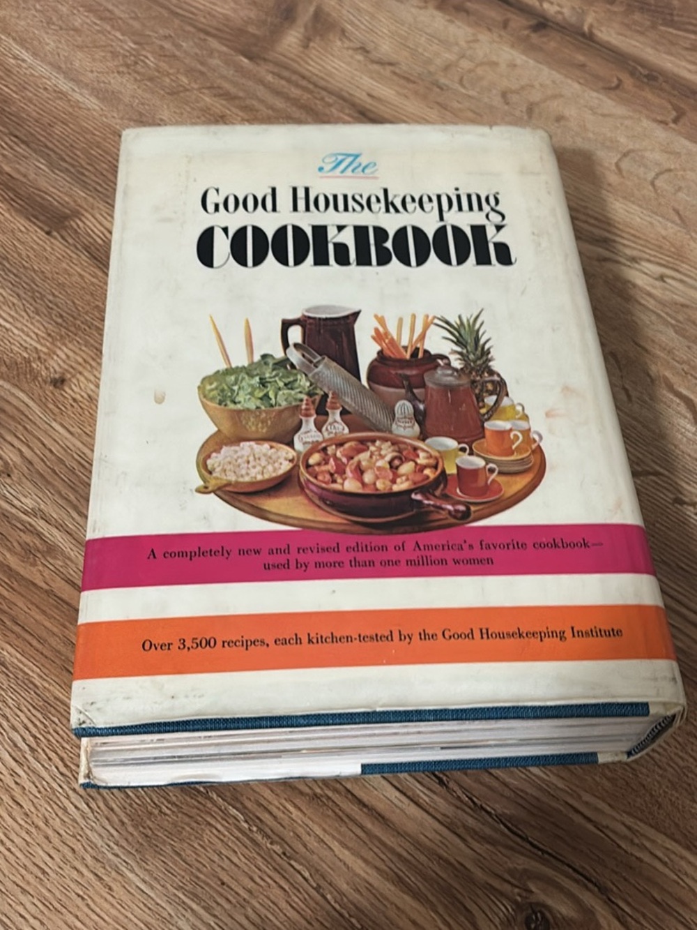 Vintage The Good Housekeeping Cookbook Harcourt, Brace & World Edition 1963